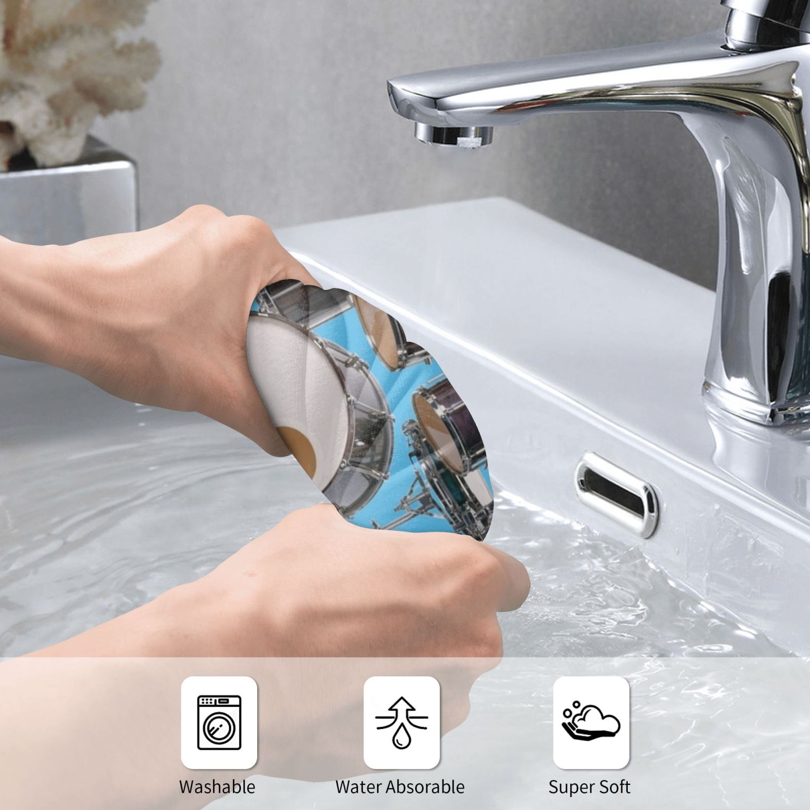 Drums Illustration Bath Towel  - Musical Instrument Images recension och pris